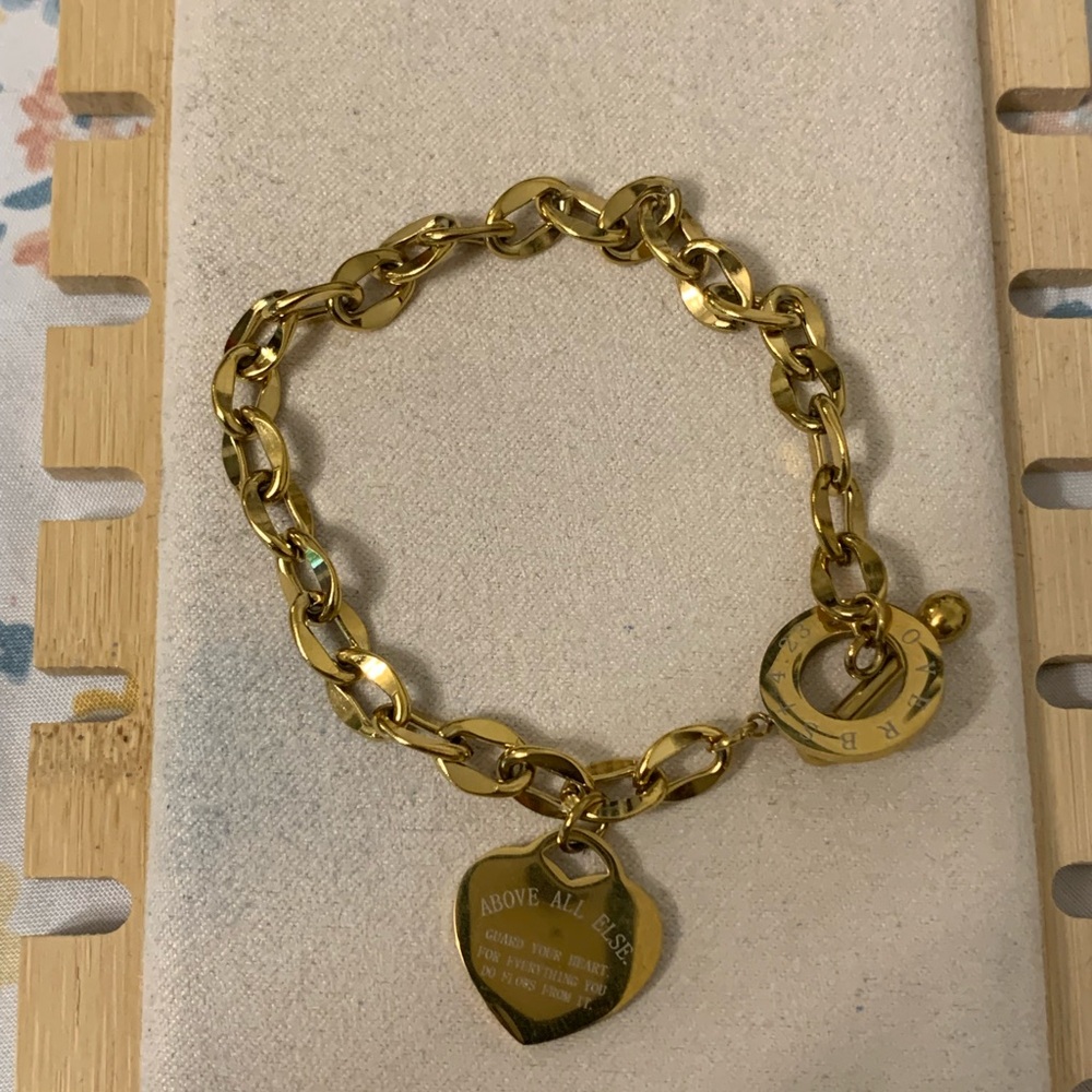 Gold Heart Charm Bracelet - Picture 2 of 5